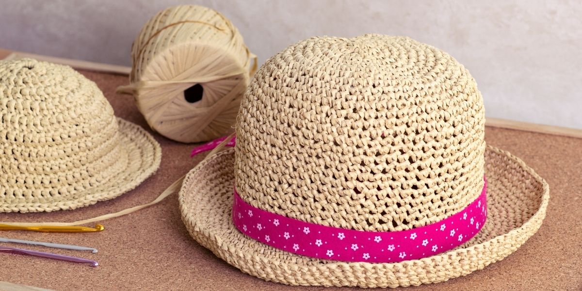 Letné háčkované klobúky pre deti  a dospelých