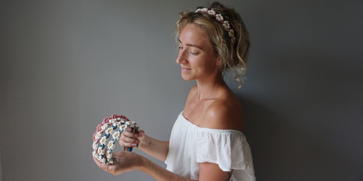 Kvetinová čelenka macrame technikou