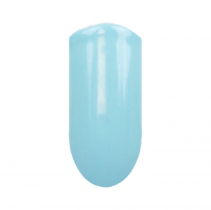 UV gél nanesený na mliečny tip. Je svetlo modrej farby. Gél je stredne hustý a má dobrú kryciu schopnosť.
